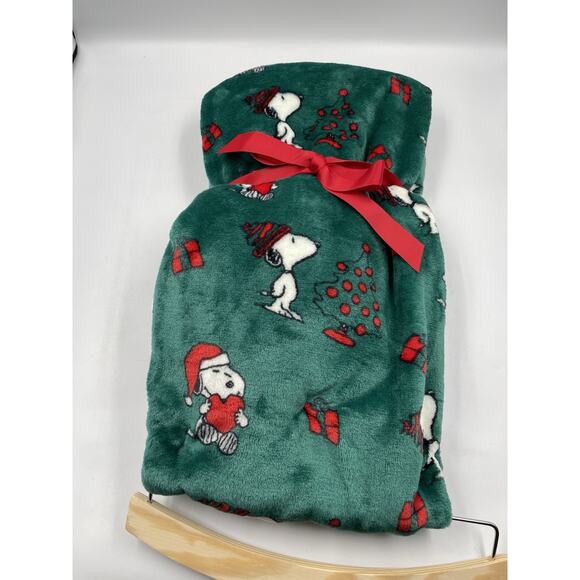 Peanuts Snoopy Pet Toy Squeaker & Plush Green 40x30 Blanket Set New With Tags - Picture 6 of 6